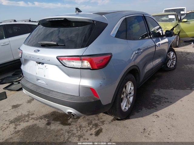 2022 FORD ESCAPE SE 4