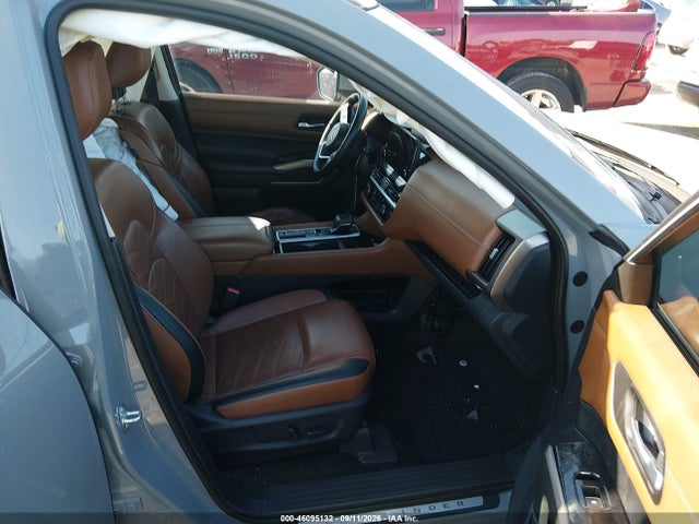 2022 NISSAN PATHFINDER PLATINUM 2WD 5