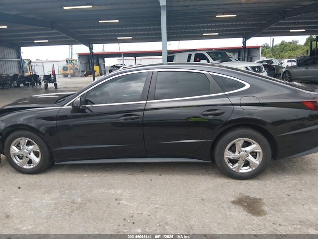 2022 HYUNDAI SONATA SE 14
