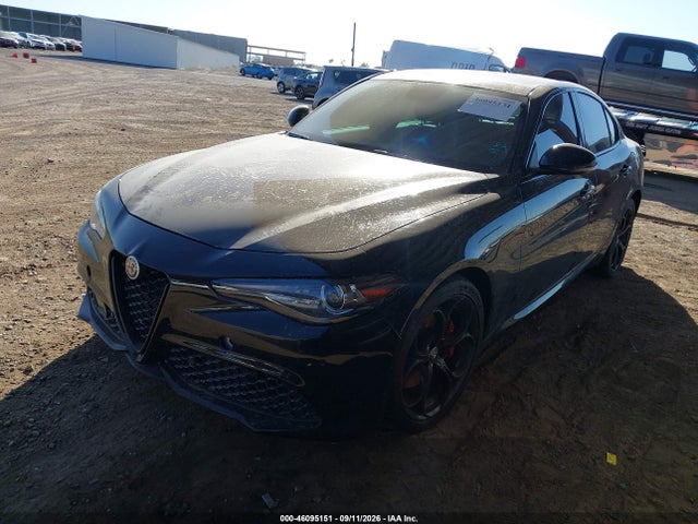2018 ALFA ROMEO GIULIA TI SPORT AWD 2