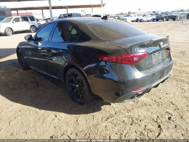 2018 ALFA ROMEO GIULIA TI SPORT AWD 3