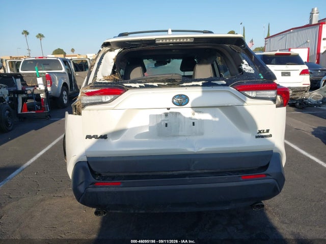 2022 TOYOTA RAV4 HYBRID XLE PREMIUM 15