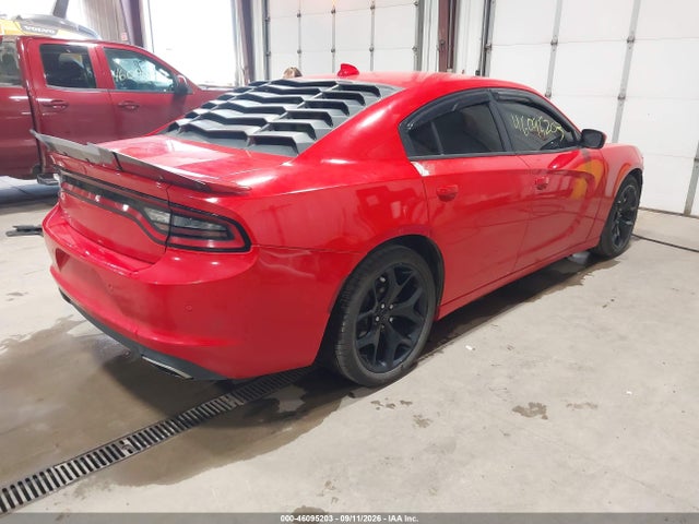 2017 DODGE CHARGER SXT RWD 4