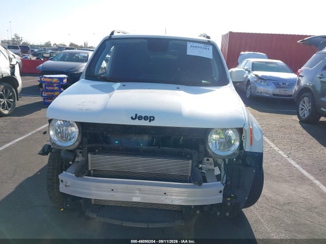 2018 JEEP RENEGADE ALTITUDE FWD 13