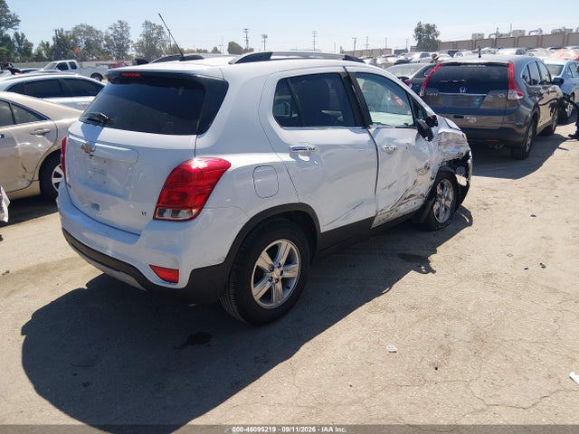 2019 CHEVROLET TRAX LT 4