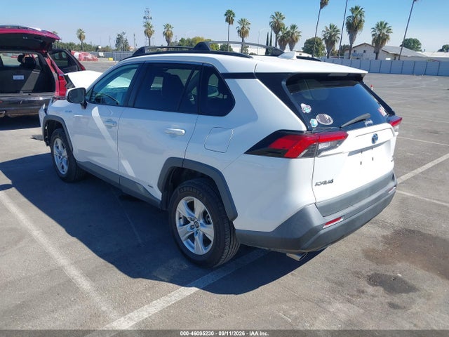 2020 TOYOTA RAV4 HYBRID XLE 3