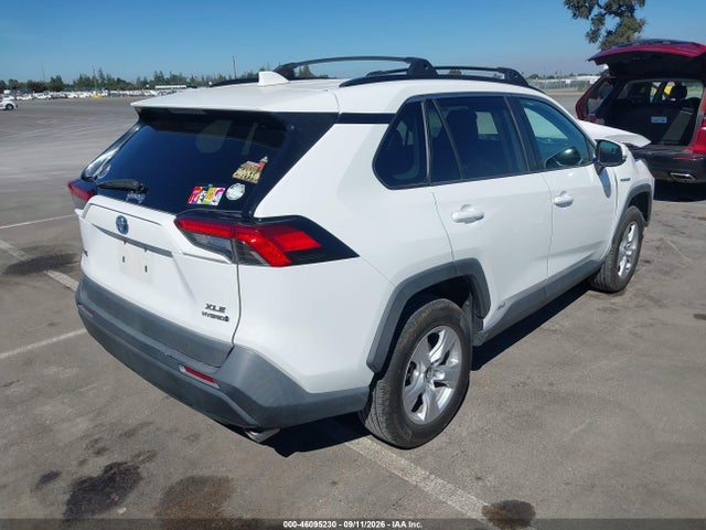 2020 TOYOTA RAV4 HYBRID XLE 4