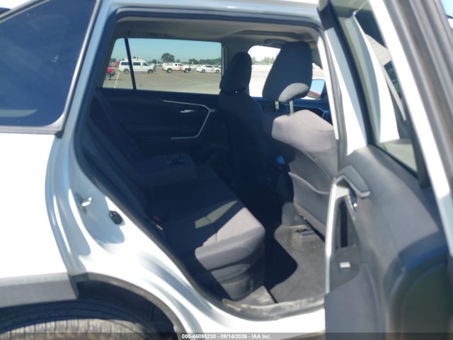 2020 TOYOTA RAV4 HYBRID XLE 8