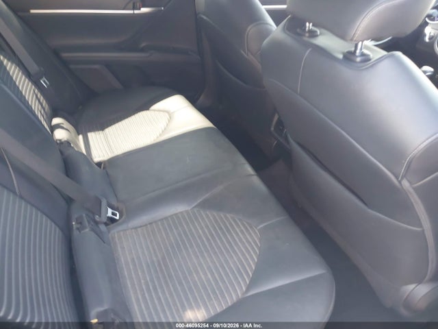 2019 TOYOTA CAMRY SE 8