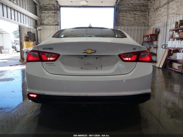 2017 CHEVROLET MALIBU 1LT 16