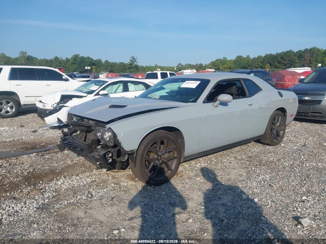 2021 DODGE CHALLENGER SXT 2