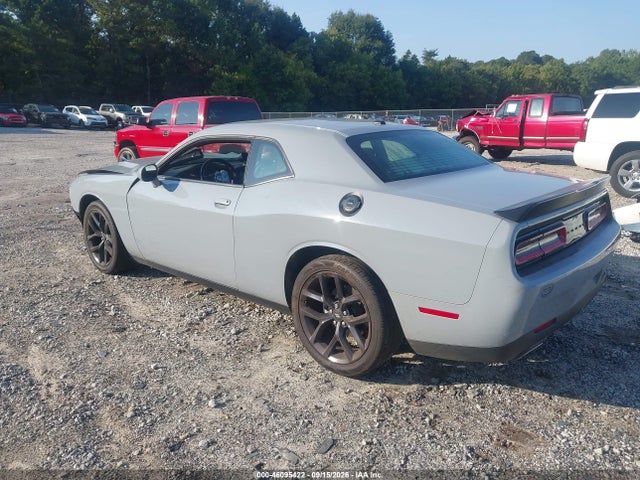 2021 DODGE CHALLENGER SXT 3