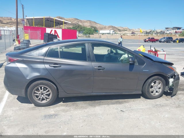 2017 TOYOTA PRIUS TWO 15