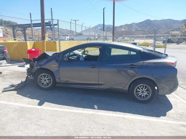 2017 TOYOTA PRIUS TWO 16