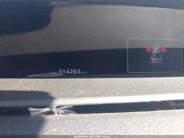 2017 TOYOTA PRIUS TWO 17