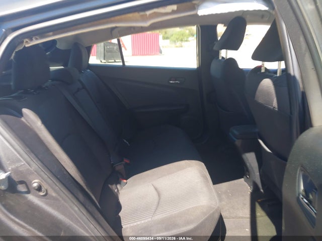 2017 TOYOTA PRIUS TWO 8