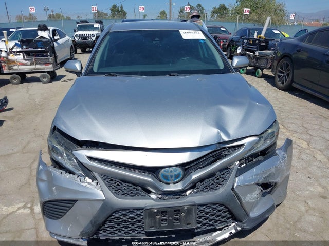 2020 TOYOTA CAMRY SE HYBRID 12