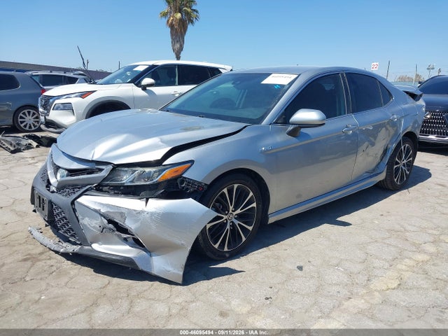 2020 TOYOTA CAMRY SE HYBRID 2