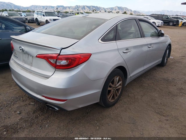2017 HYUNDAI SONATA SE 4