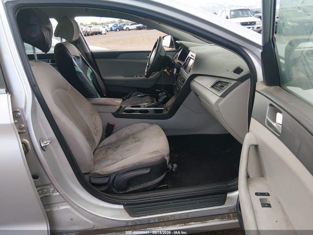 2017 HYUNDAI SONATA SE 5