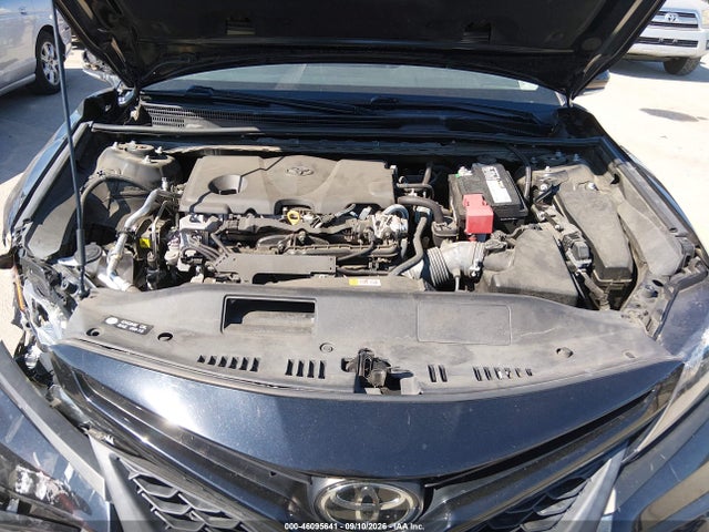 2022 TOYOTA CAMRY SE 10