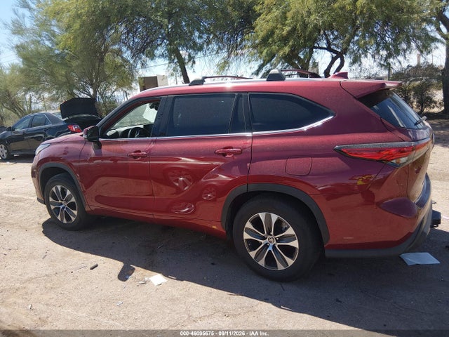 2022 TOYOTA HIGHLANDER HYBRID XLE 13