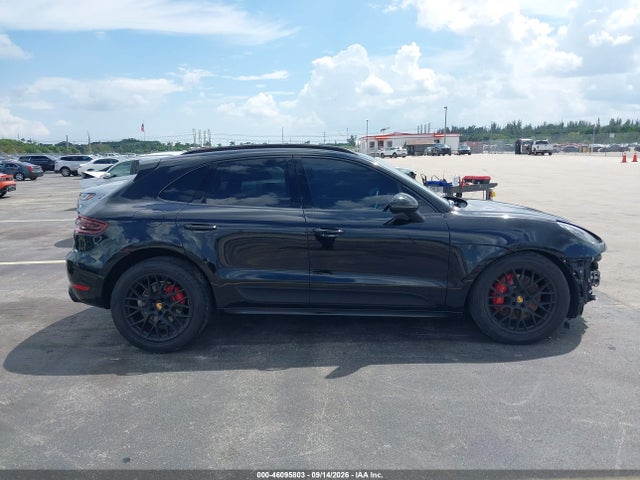 2017 PORSCHE MACAN GTS 13