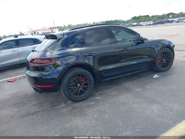 2017 PORSCHE MACAN GTS 4