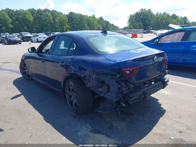 2019 ALFA ROMEO GIULIA TI SPORT RWD 3