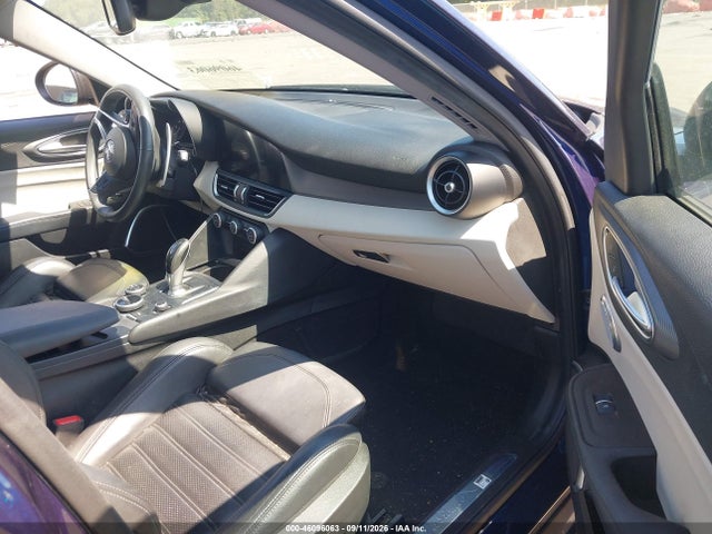 2019 ALFA ROMEO GIULIA TI SPORT RWD 5