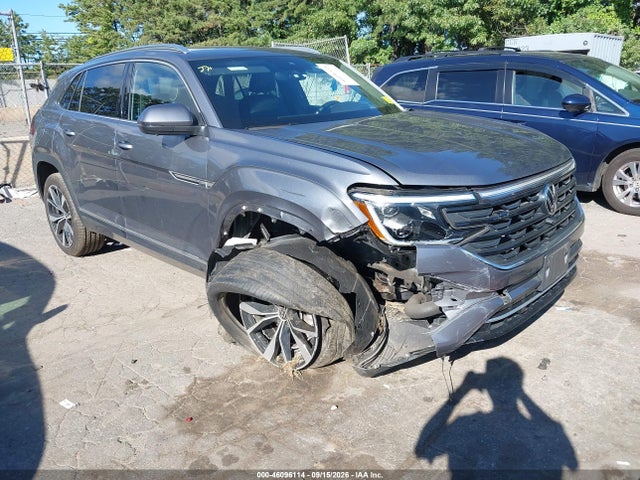 2025 Volkswagen Atlas Cross Sport 2.0T SEL Premium R-Line
