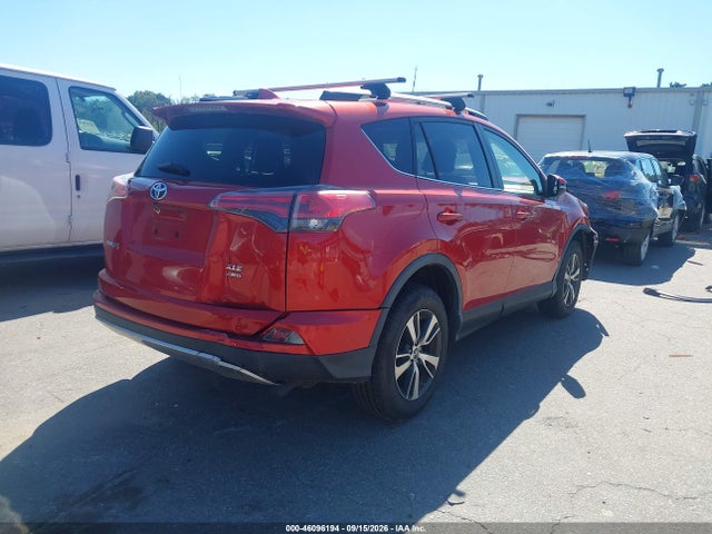 2017 TOYOTA RAV4 XLE 4