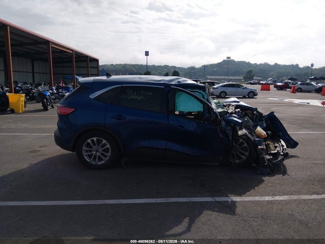 2022 FORD ESCAPE SE 12