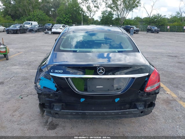 2017 MERCEDES-BENZ C 300 6