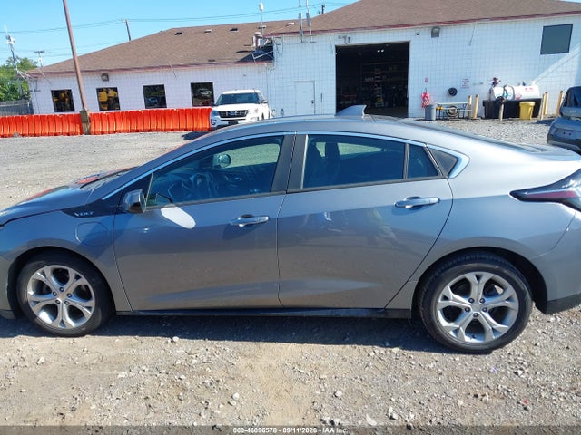 2018 CHEVROLET VOLT LT 14