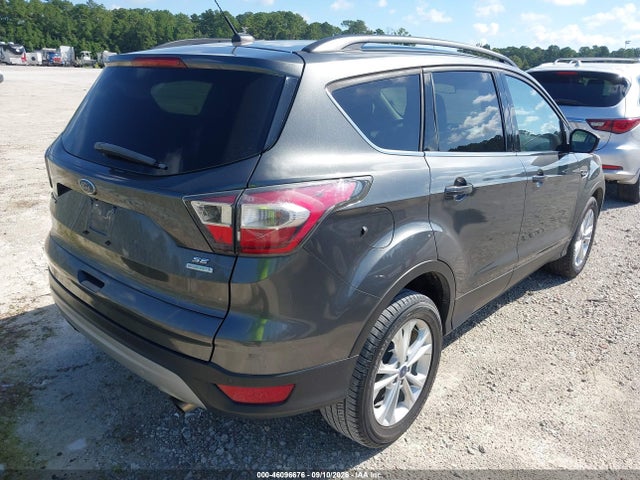 2017 FORD ESCAPE SE 4