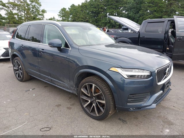 2022 VOLVO XC90 T6 MOMENTUM 7 PASSENGER