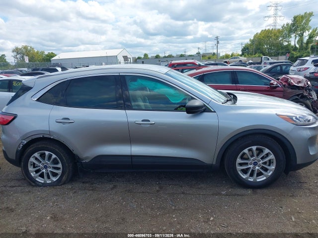 2022 FORD ESCAPE SE 14