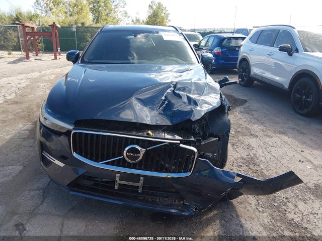 2022 VOLVO XC60 B5 MOMENTUM 12