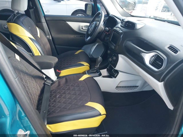 2021 JEEP RENEGADE LATITUDE FWD 5
