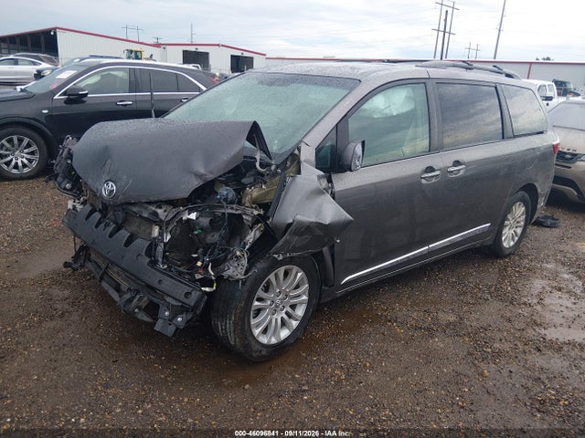 2017 TOYOTA SIENNA XLE 8 PASSENGER 2