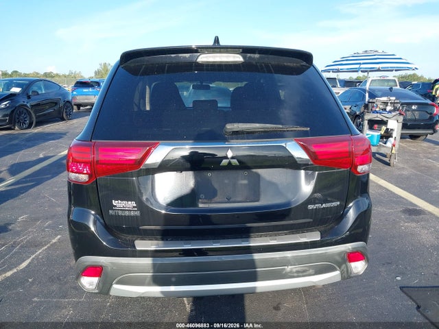 2017 MITSUBISHI OUTLANDER ES 16