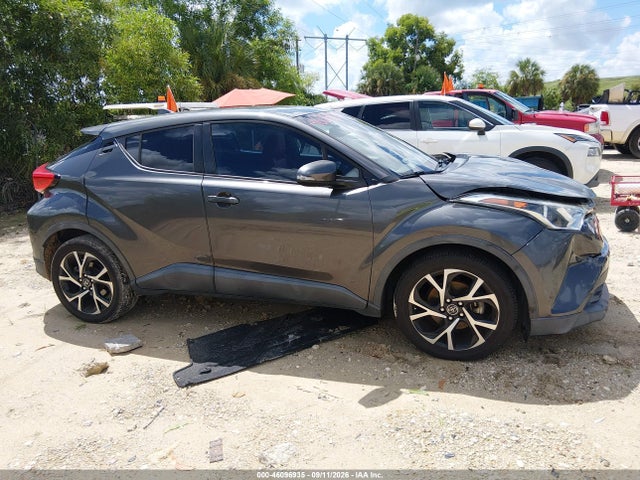2018 TOYOTA C-HR XLE PREMIUM 13