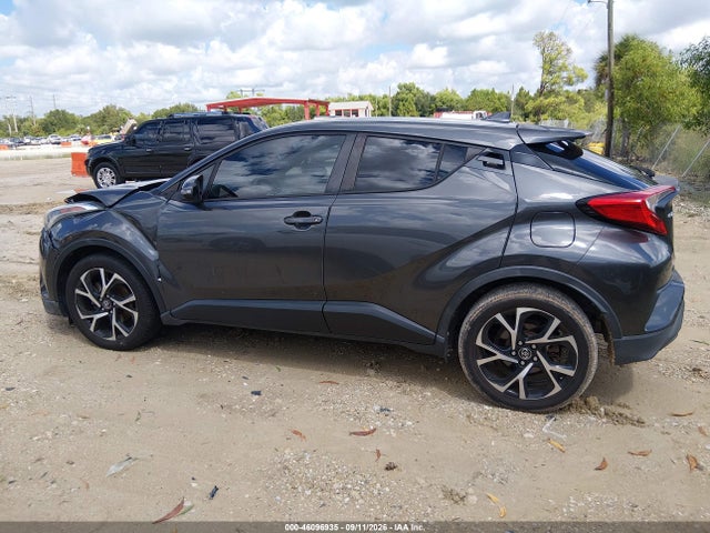 2018 TOYOTA C-HR XLE PREMIUM 14