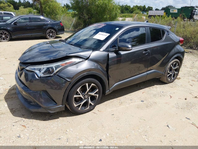 2018 TOYOTA C-HR XLE PREMIUM 2