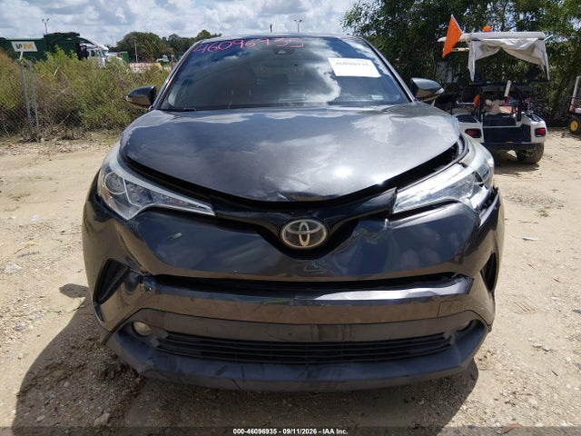 2018 TOYOTA C-HR XLE PREMIUM 6