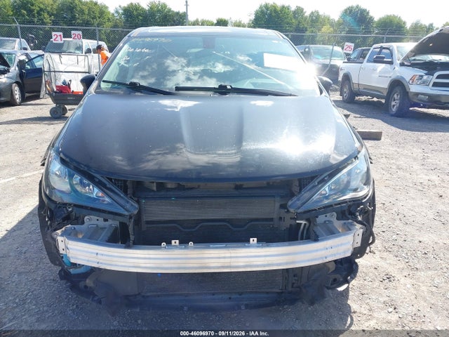 2022 CHRYSLER VOYAGER LX 12