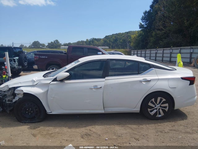 2019 NISSAN ALTIMA 2.5 S 14