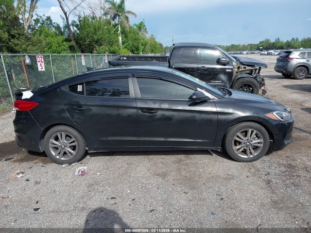 2017 HYUNDAI ELANTRA SE 14