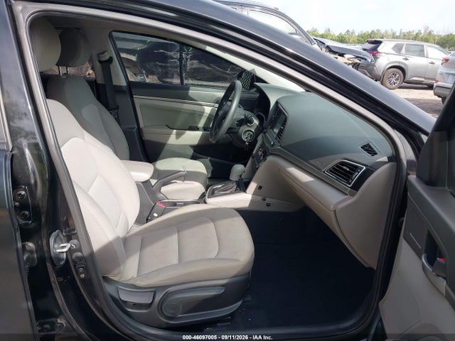 2017 HYUNDAI ELANTRA SE 5